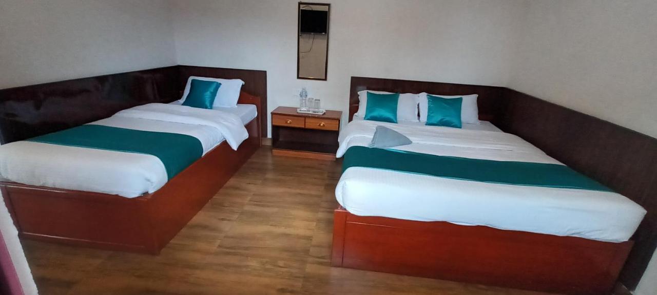 Hotel Dolly Pokhara Extérieur photo