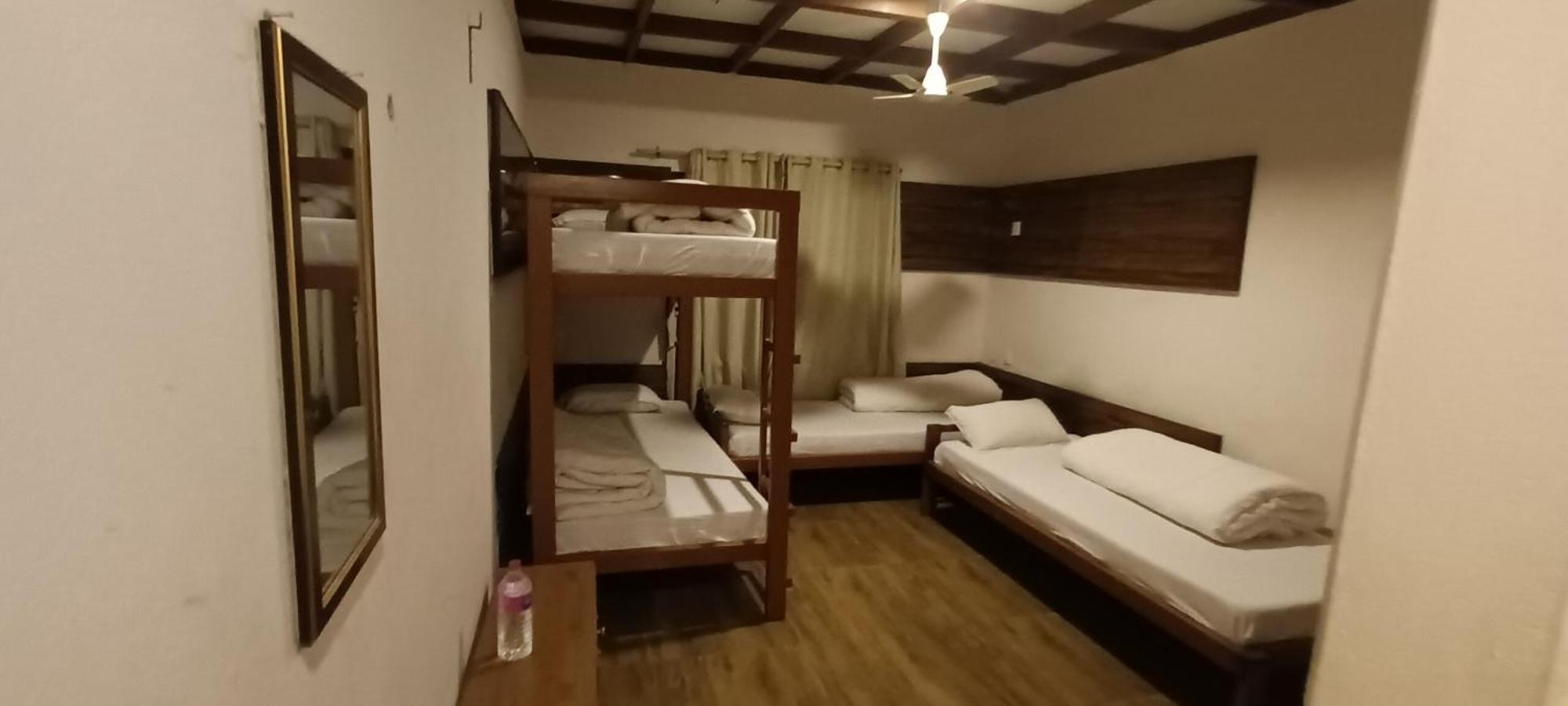 Hotel Dolly Pokhara Extérieur photo