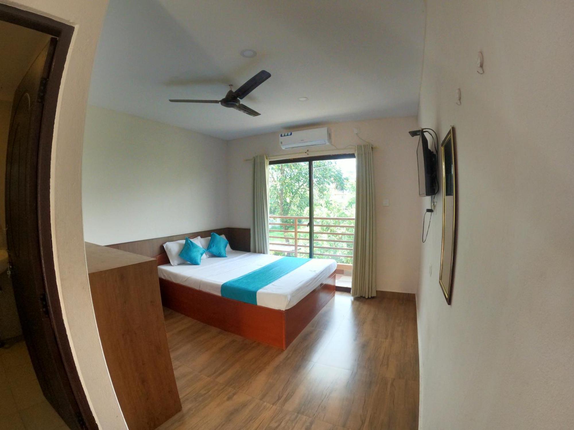 Hotel Dolly Pokhara Extérieur photo